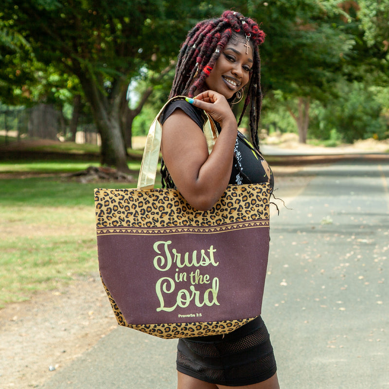 TRUST IN THE LORD CANVAS BAG