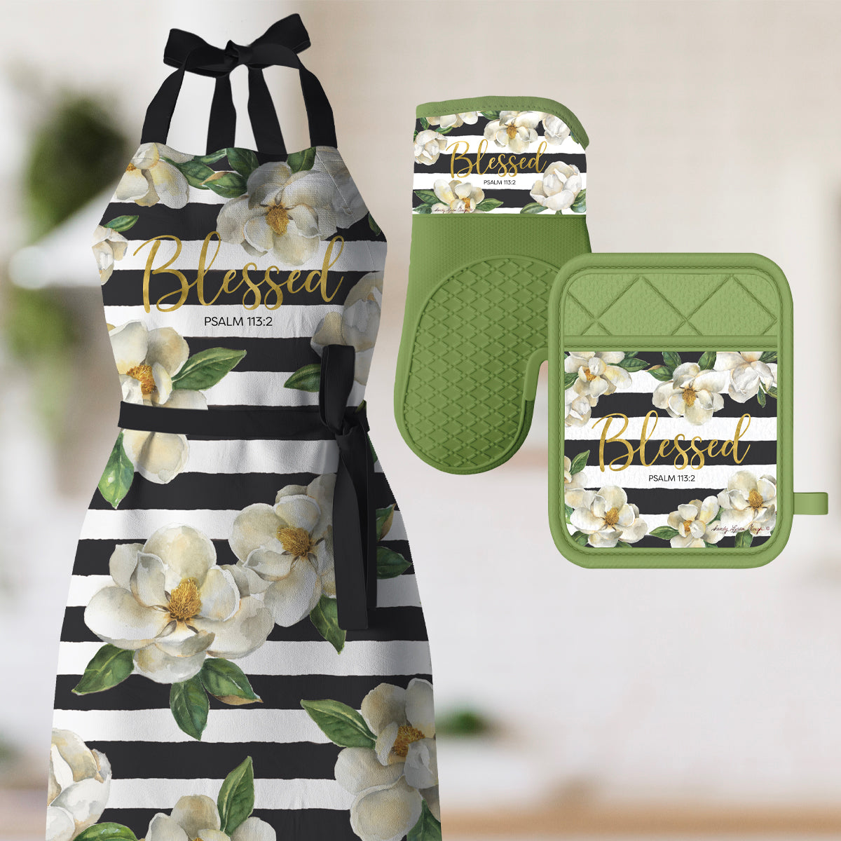 BLESSED MAGNOLIA APRON